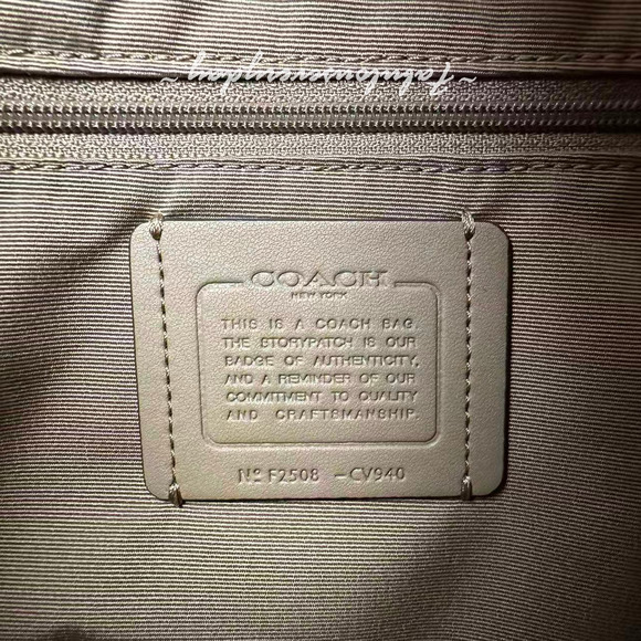 Coach Teri Hobo Bag Shoulder/Crossbody In Signature Canvas Tan/Brown CV940 NWT - Picture 6 of 10